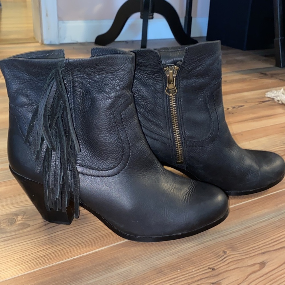 SALE 🎉 Sam Edleman Louie Fringe Black Leather booties size 10 - Picture 9 of 13